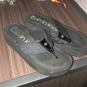 Calvin Klein chunky flip flops